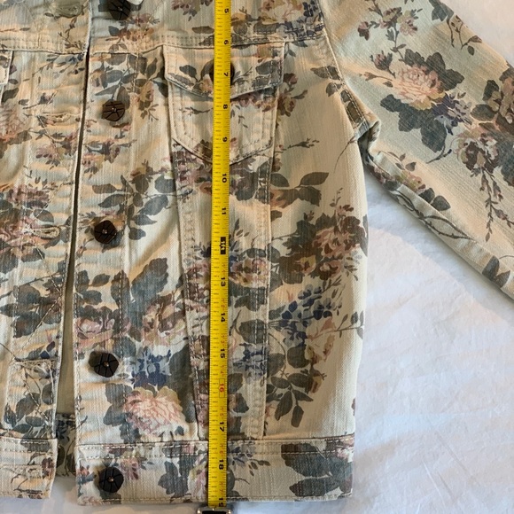 Floral print cream denim jacket - Picture 5 of 8